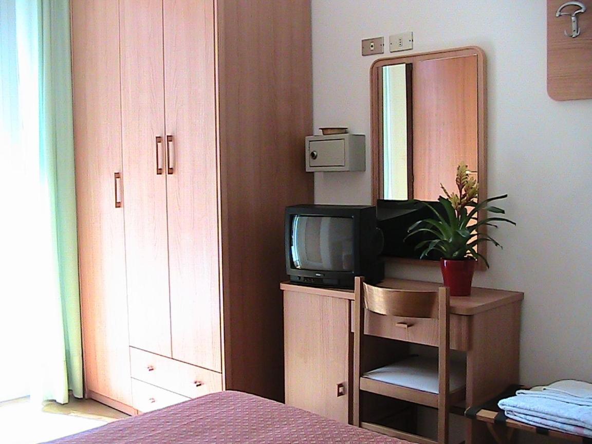 Hotel Universo Rimini Dış mekan fotoğraf
