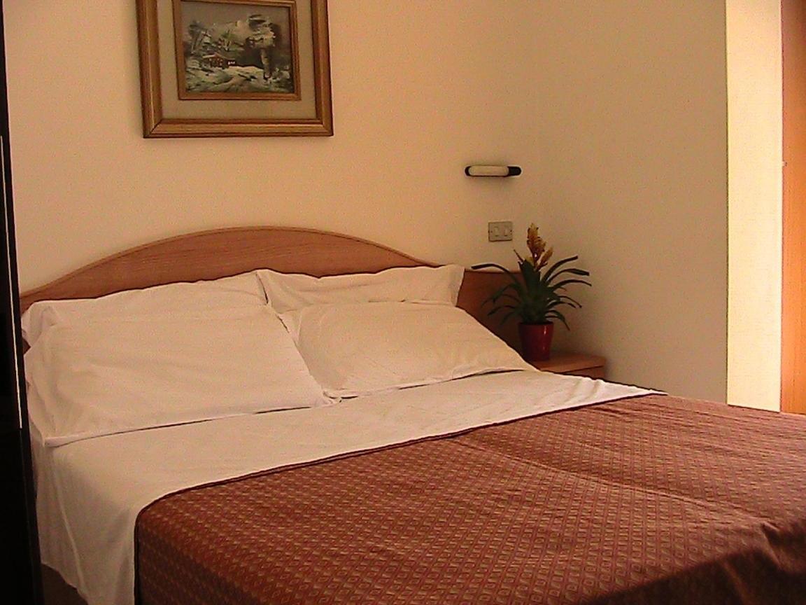 Hotel Universo Rimini Dış mekan fotoğraf